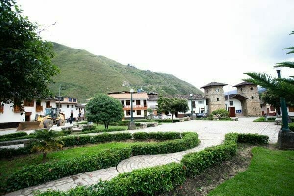 Leymebamba Peru: Plaza de Armas
