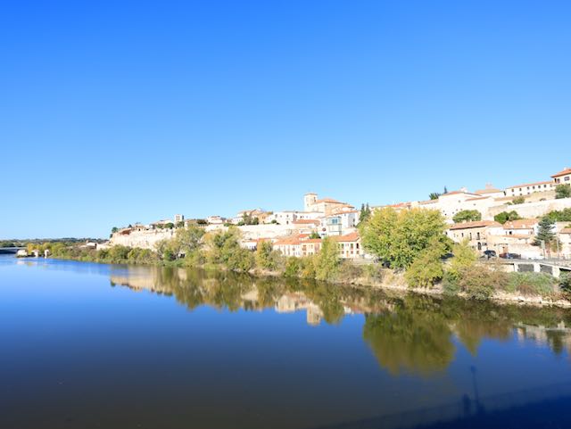Fluss Douro bei Zamora, Spanien